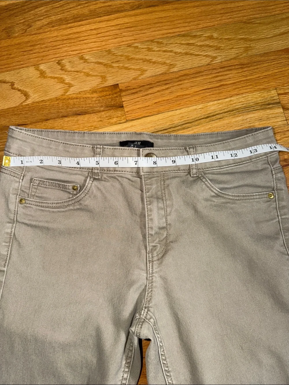 H&M Women's Skinny Jeans in Light Gray - Picture 3 of 10
